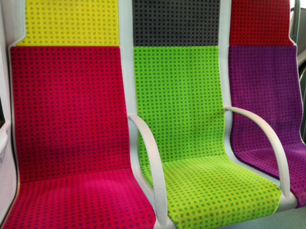 【号外】オシャレすぎる！フランスの電車（SNCF）のカラフルな座席